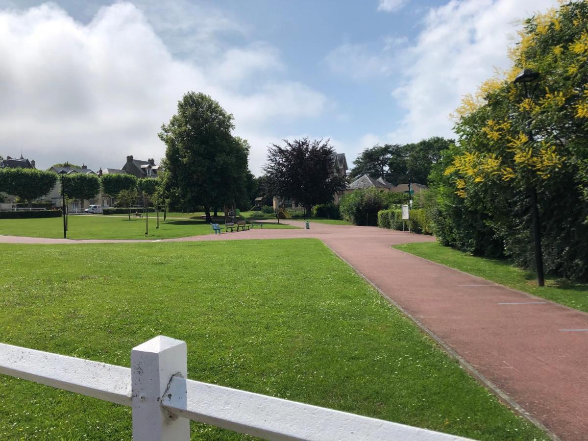 Casa Parcului Villa Villers-sur-Mer Eksteriør billede